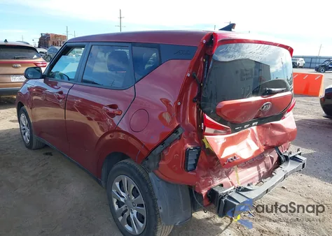 2021 Kia Soul Lx z USA, uszkodzony, nr VIN KNDJ23AU7M7759551